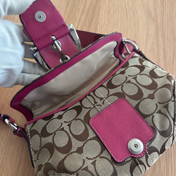 Authentic Coach monogram soho shoulder bag - Picture 13 of 17